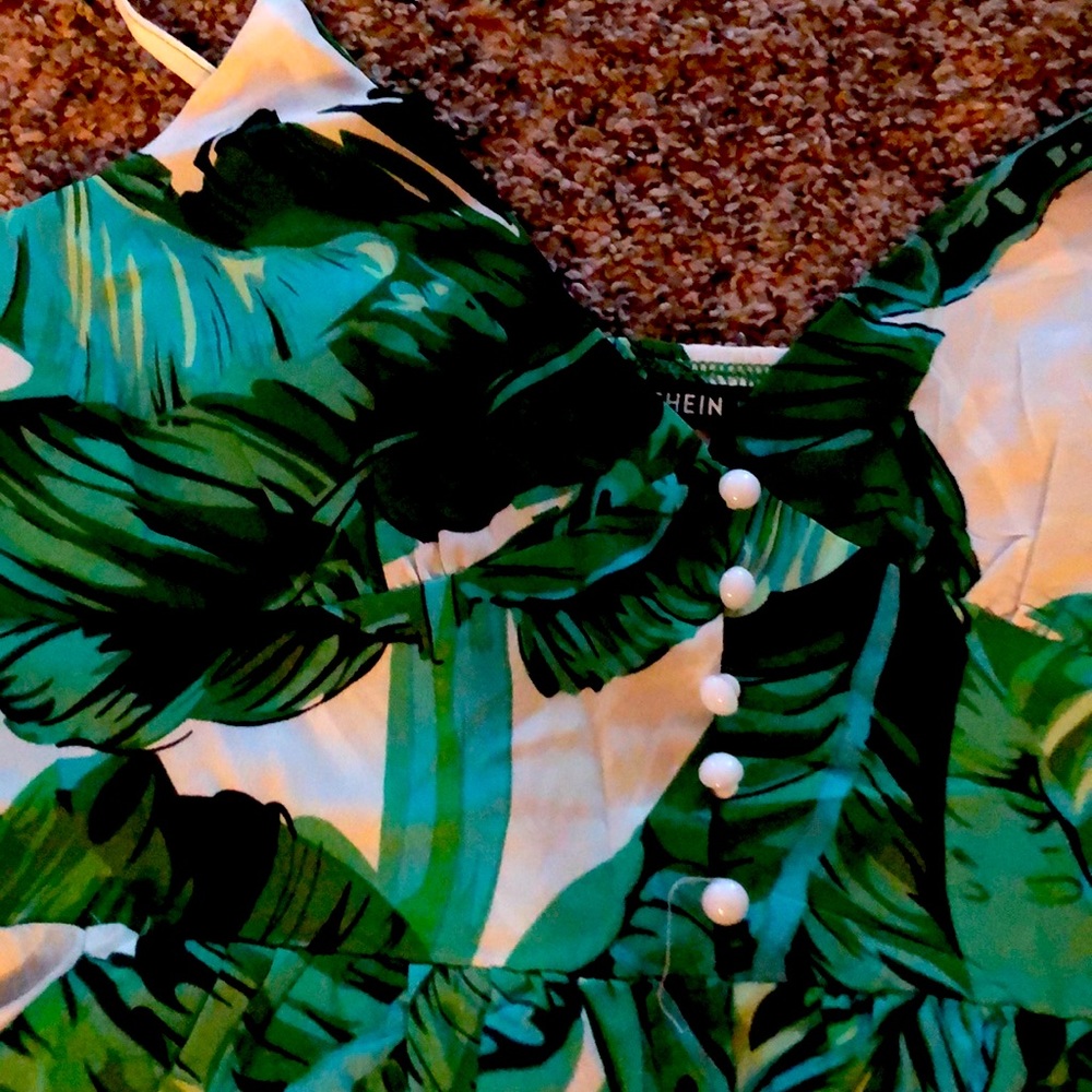 Button Up Tank Top - Picture 2 of 3